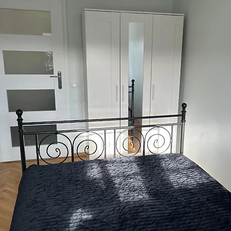 Apartment White Pearl