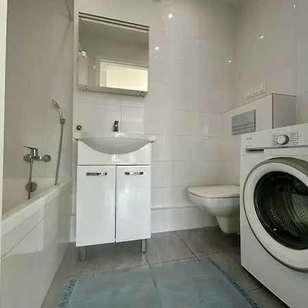 White Pearl Apartment